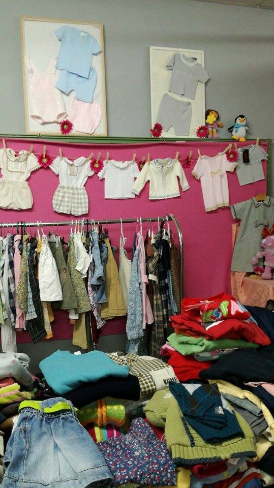 27 mercadillo de ropa y artesanía
